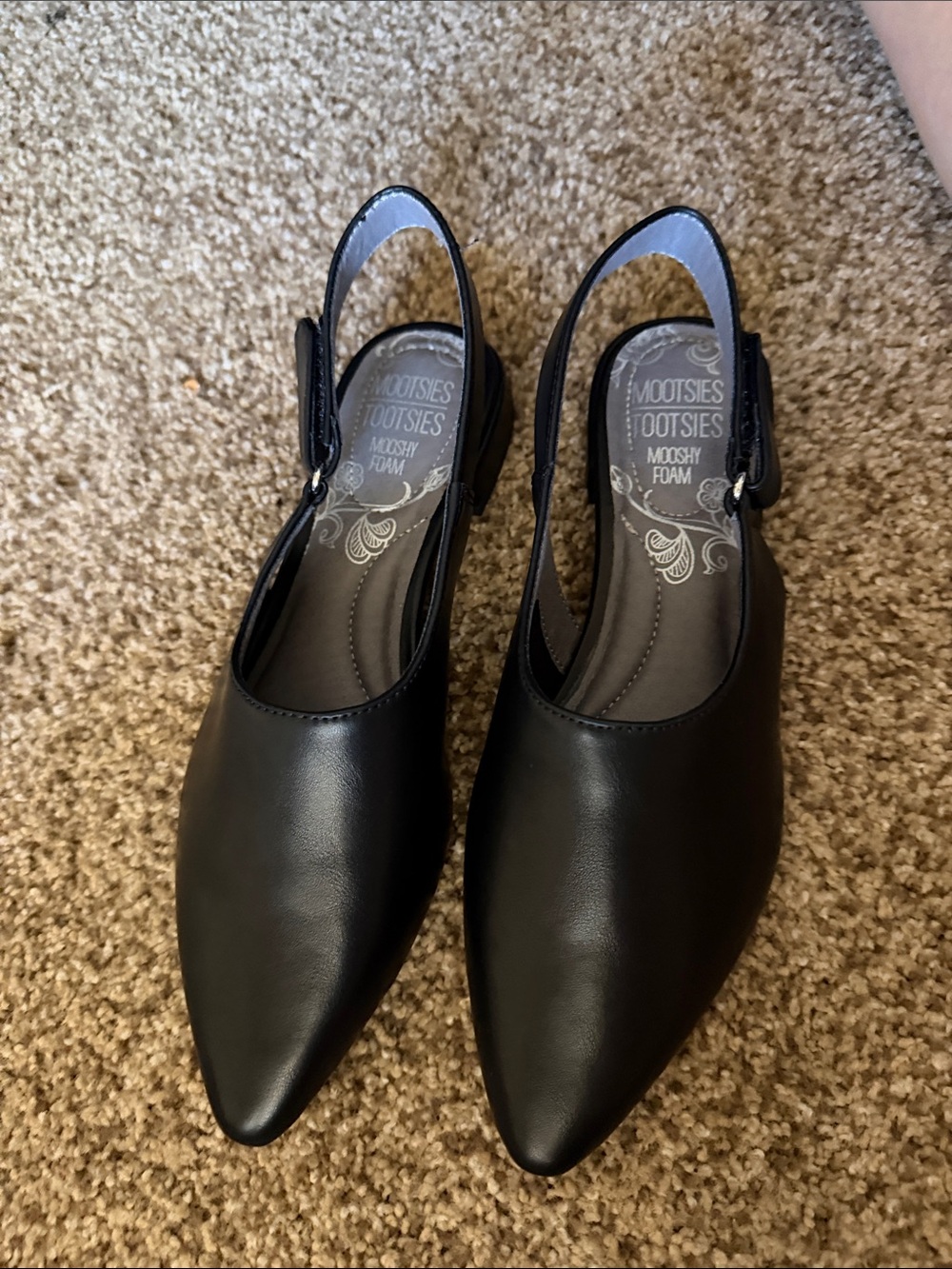 Mootsies Tootsies Black Pointed Slingback Flats